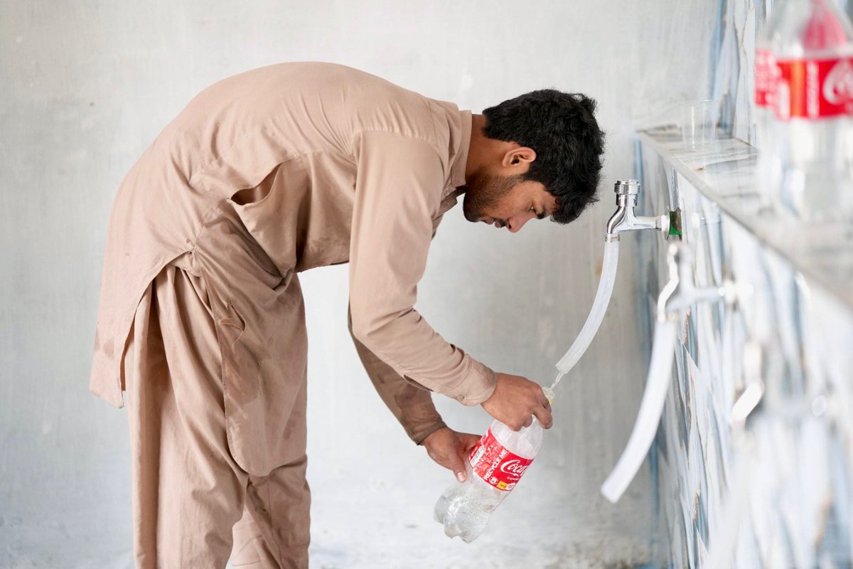 McDonaldsPK's tweet photo. Today, McDonald's teams up with Zaman Foundation to open Lahore’s first RO plant 💧✨. Thanks to your support, we're bringing clean, safe water to those in need. Khul Kay Khulla Dou aur Saaf Peene ka Pani Sab Ko Do!
#RoundingUp #SaafPaniSabKoDo #McDonaldsPakistan https://t.co/5AuMmuVsyR