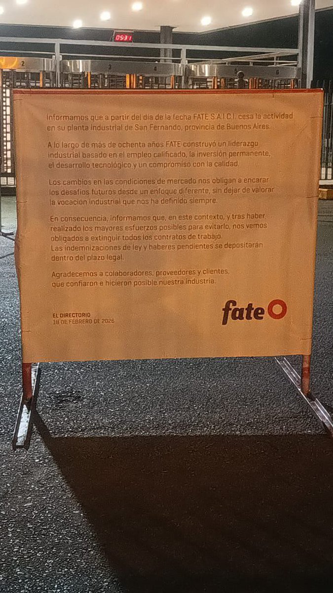 Hoy cierra la fábrica de neumáticos FATE: 920 nuevos desocupados del modelo económico de <a href="/JMilei/">Javier Milei</a> 

Son casi mil familias angustiadas en vísperas del comienzo de clases, son nuevas víctimas de la crueldad de este gobierno que está destruyendo la Argentina.