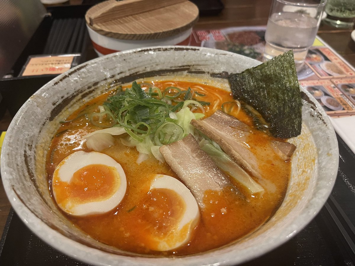 ちなみに蕎麦は3色割子に天ぷらを付けて昼飯は腹パンパンになったし、やっぱりここの旨辛ラーメンは外せないよねって晩飯もパンパンになりました
そしてタリーズだと言い張ってドトールへ行きトムジェリコラボ買えませんでした(日記) 