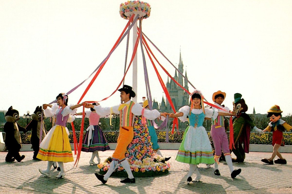 TDL初年度のSPイベント「レッツ・スプリング」で行われた