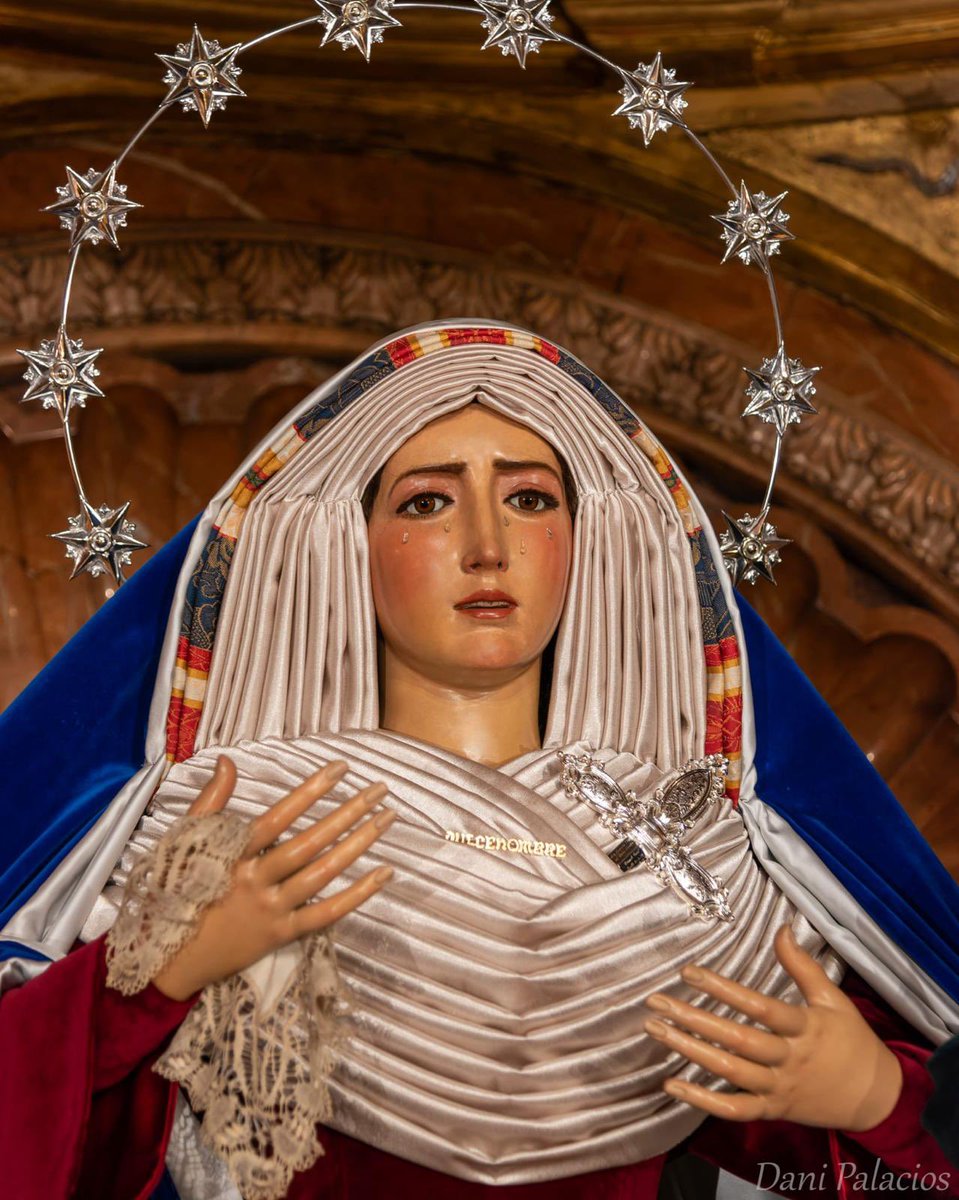 HdaDulceNombre's tweet photo. Con la llegada del Miércoles de Ceniza, María Santísima del Dulce Nombre luce para el tiempo de Cuaresma con terno de hebrea.

“Stabat Mater dolorosa Iuxta crucem lacrimosa”

#LaBofetá https://t.co/at6f8acN6q
