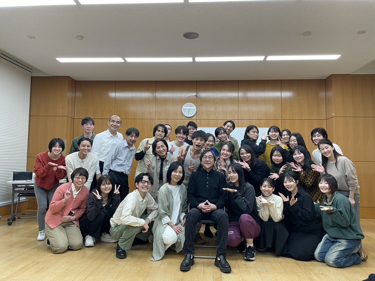 本日は、第5回 加門幾生監督WSでした！

変わってきてる人は、本当に変わってきました。
あちこちよそ見してる人は、あまり変わらず。

僕も含めて、今一度、自分がどうなりたいか？自分が何をするのが良いのか？
しっかり考えるべきだと思いました。

加門監督、本日も誠にありがとうございました！