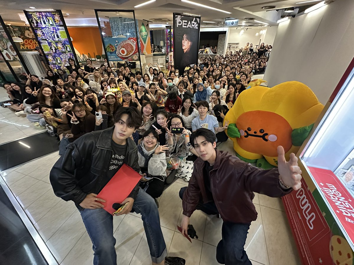 DareYouToDeath's tweet photo. ขอบคุณทุกคนที่มาลงพื้นที่กับพวกเรานะครับ 
สำหรับวันนี้เดินทางกลับบ้านปลอดภัย แล้วเจอกัน #DareYouToDeath Final EP. นะคร้าบ
ฝันดีครับ 😘💥🔫 https://t.co/lx9AH13dNs