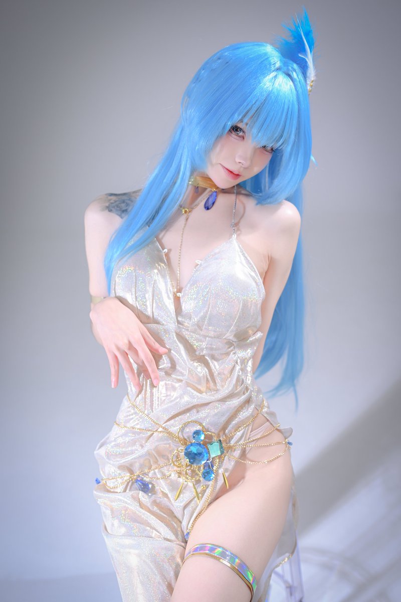 TeamSparkle_cos's tweet photo. 이 헬름… 반칙 아닌가요 🤍✨

GODDESS OF VICTORY: NIKKE
Helm – Chandelier Light
연휴님의 헬름 코스프레 🤍

전체 컷 보러가기👇
https://t.co/dxEoQ3qx8Y

#NIKKE #Helm #cosplay https://t.co/ToG0bz5ttE