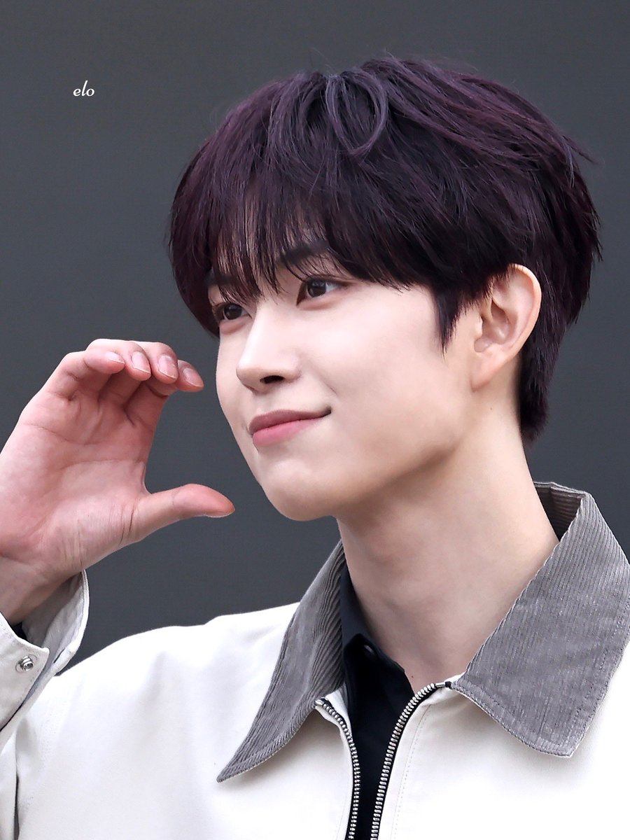 𝒆𝒍𝒐 tweet media