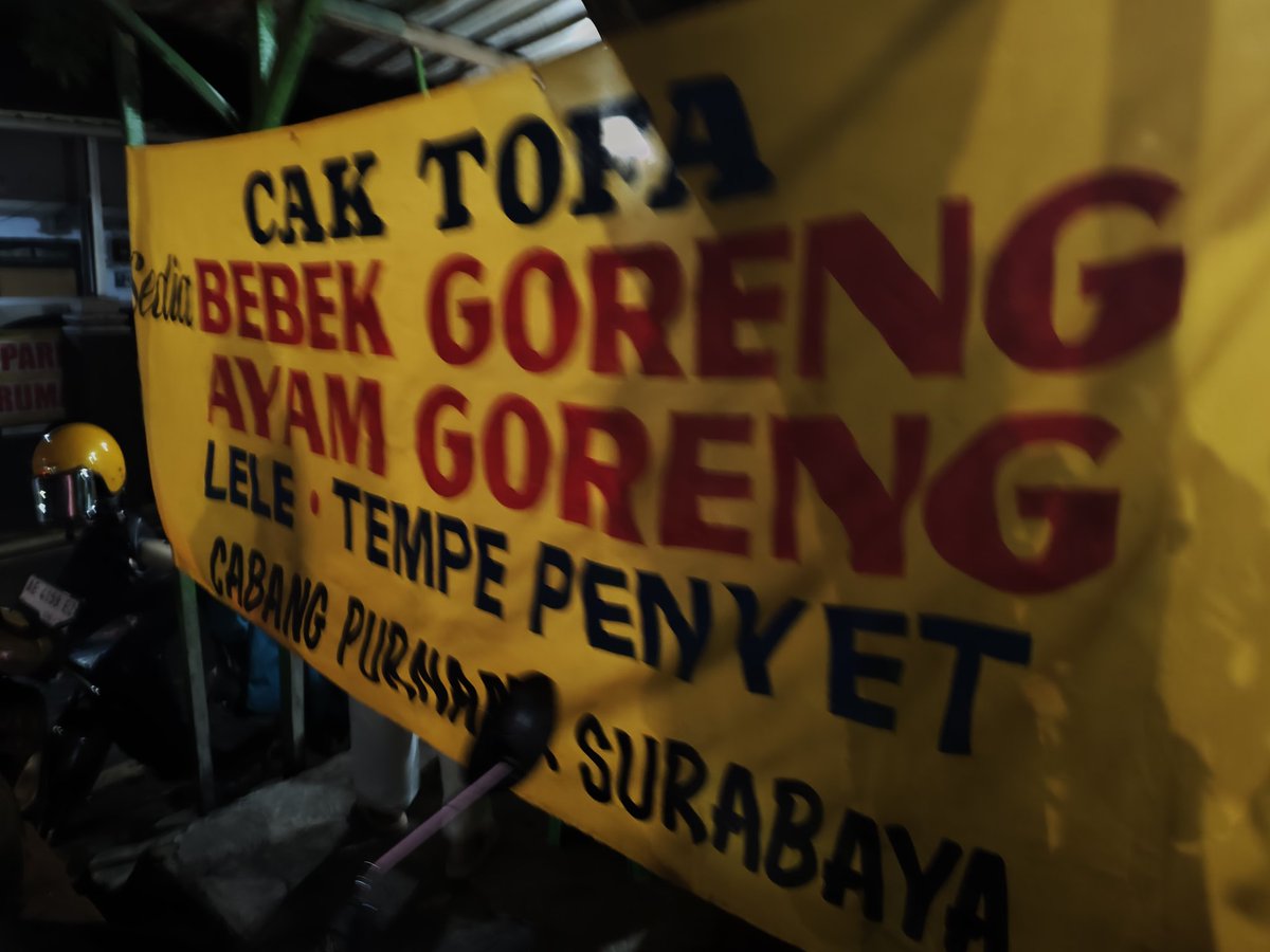 Belah dadaku isinya lalapan cak tofa