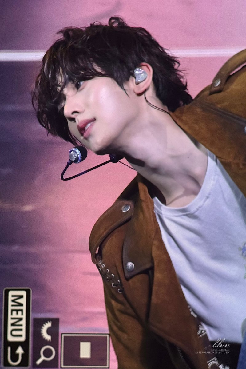 𝘣𝘭𝘶𝘶 tweet media