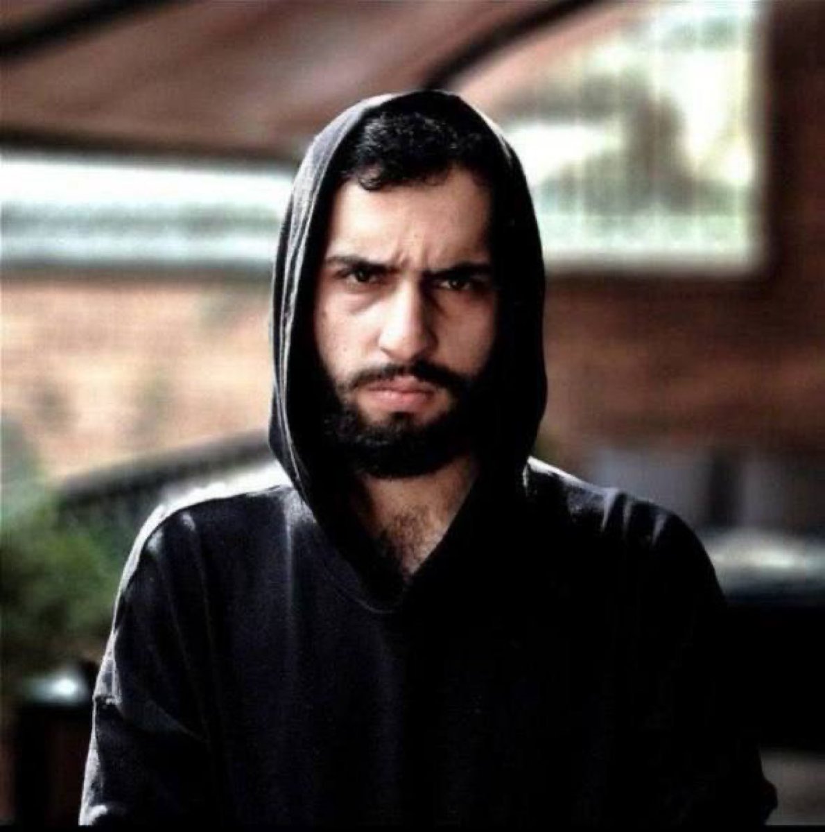 1000pa2's tweet photo. #فوری
ریتوییت لطفا 
در کنار #محمدامین_بیگلری ۱۹ ساله که فیلم اعترافش هم پخش شده شش متهم دیگه هم هستن که صداشون هنوز به جایی نرسیده و حکم اعدام گرفتن و خطر اعدام جدی است . کمکشون باشیم شاید صدای ما اخرین قدم ها برای جون عزیز این شش نفر باشه.
#ابوالفضل_صالحی_سیاوشانی
#امیرحسین_حاتمی
#شاهین_واحدپرست‌کلور
#شهاب_زهدی
#علی_فهیم
#یاسر_رجایی

عکس علی فهیم است