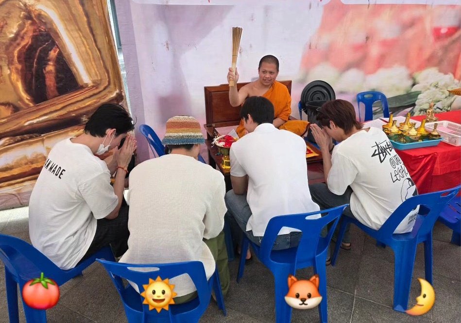 qteerak's tweet image. their friendship is so dear to me, please stay together for a long time ❤️‍🩹

#juniormark #forcebook