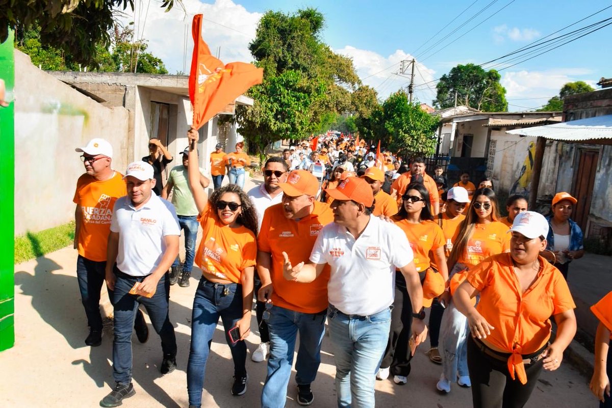JorgeAgudeloA's tweet photo. Algarrobo, desde la subregión norte, nos confirmó ser territorio fiel de una causa que no se cansará de trabajar por su gente. Se llama Fuerza Ciudadana, y en apoyo a ese progreso, su gente eligira en las urnas a los de Caicedo a Cámara y Senado. 

Gracias algarroberos, comprometo mi palabra en que los Resultados se multiplicarán con nuestra voz ciudadana en el Congreso. Este 8 de marzo ponle la x al logo naranja y acabemos con los corruptos que quiere usurpar el poder que le pertenece unico exclusivamente al pueblo. 
#vota  #fuerzaciudadana #losdecaicedo