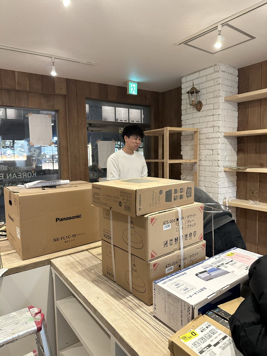 kokumotsusenni's tweet photo. 武蔵小杉 もうすぐプレオープンです🥯

夜な夜な立ち上げ https://t.co/4SMN7E7Ou5