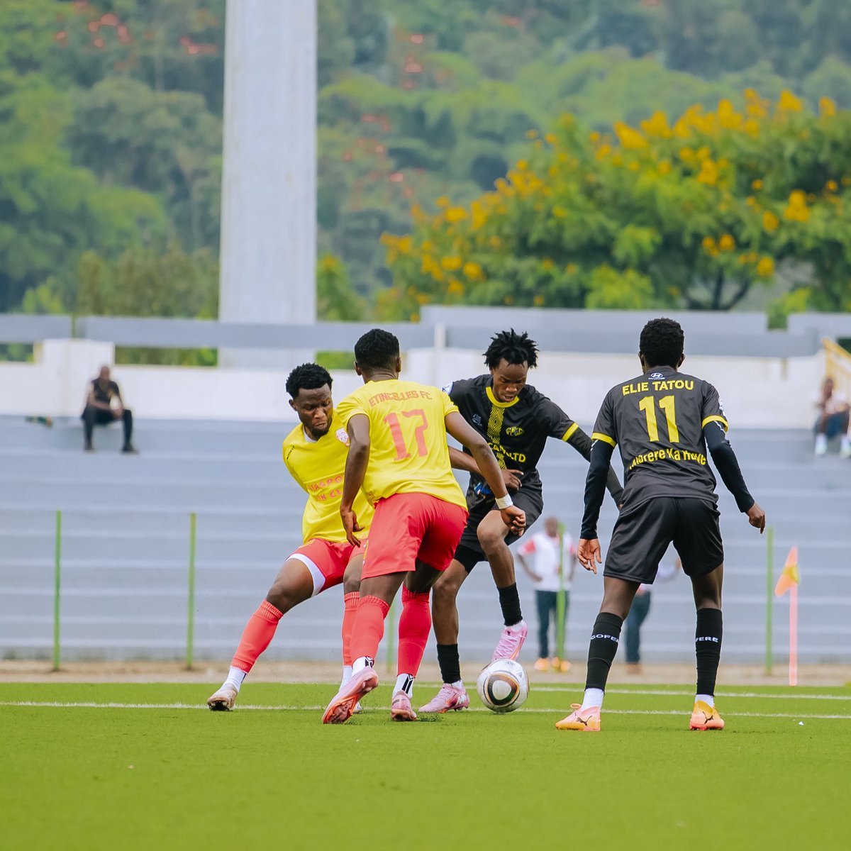 KareraKayihura's tweet photo. #BTNSPORTS  || Ferwafa Peace Cup

Full Time 

Etincelles 1-2 Mukura
@FERWAFA https://t.co/39pXVMoBYt