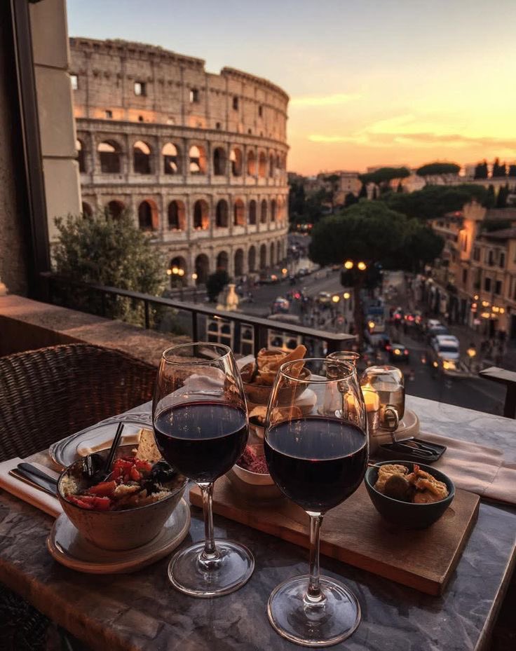 echoesofworld's tweet image. Rome, Italy