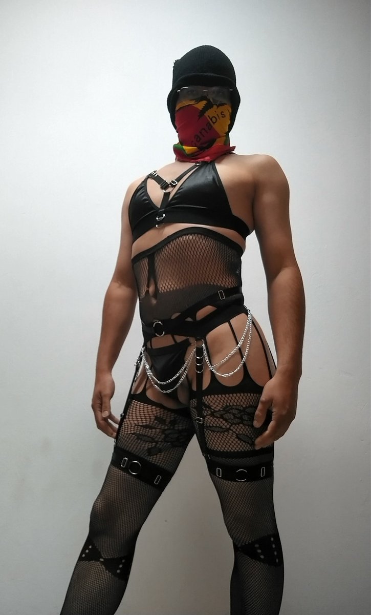 Sasi200042's tweet photo. Holi niñas como estáis hoy #femboy #femboyoutfit #femboymuslos #sissy #sissyespañol #sissyslut #sissyboy #sissyday #feminization #trap #trapito #latam https://t.co/jdwmYuQppQ