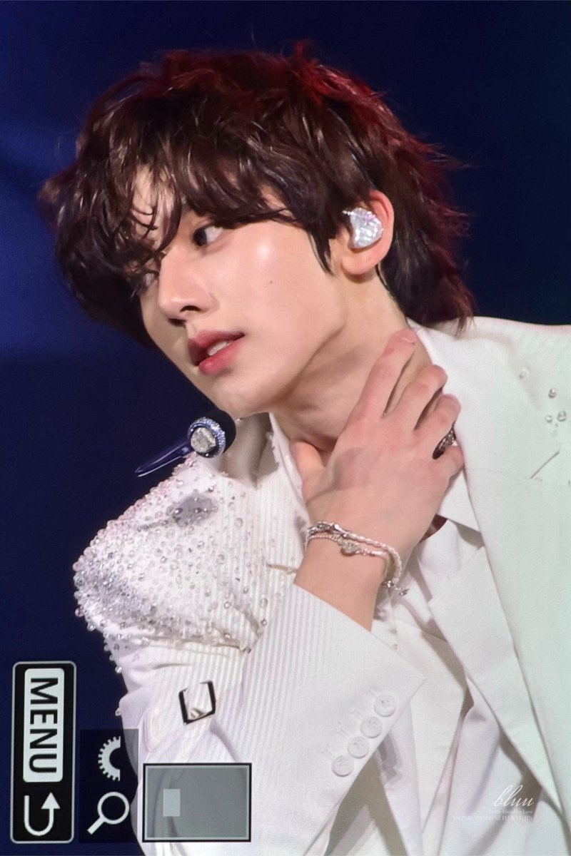 𝘣𝘭𝘶𝘶 tweet media