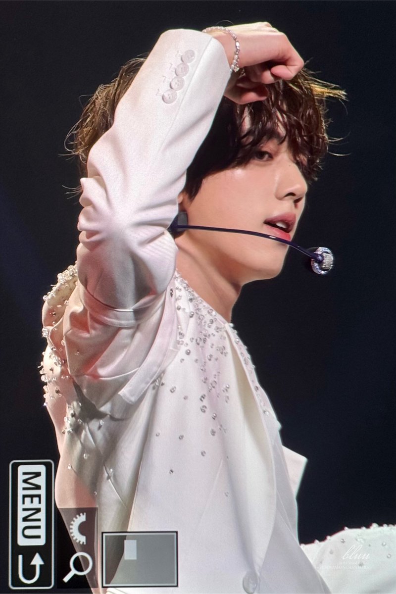 𝘣𝘭𝘶𝘶 tweet media