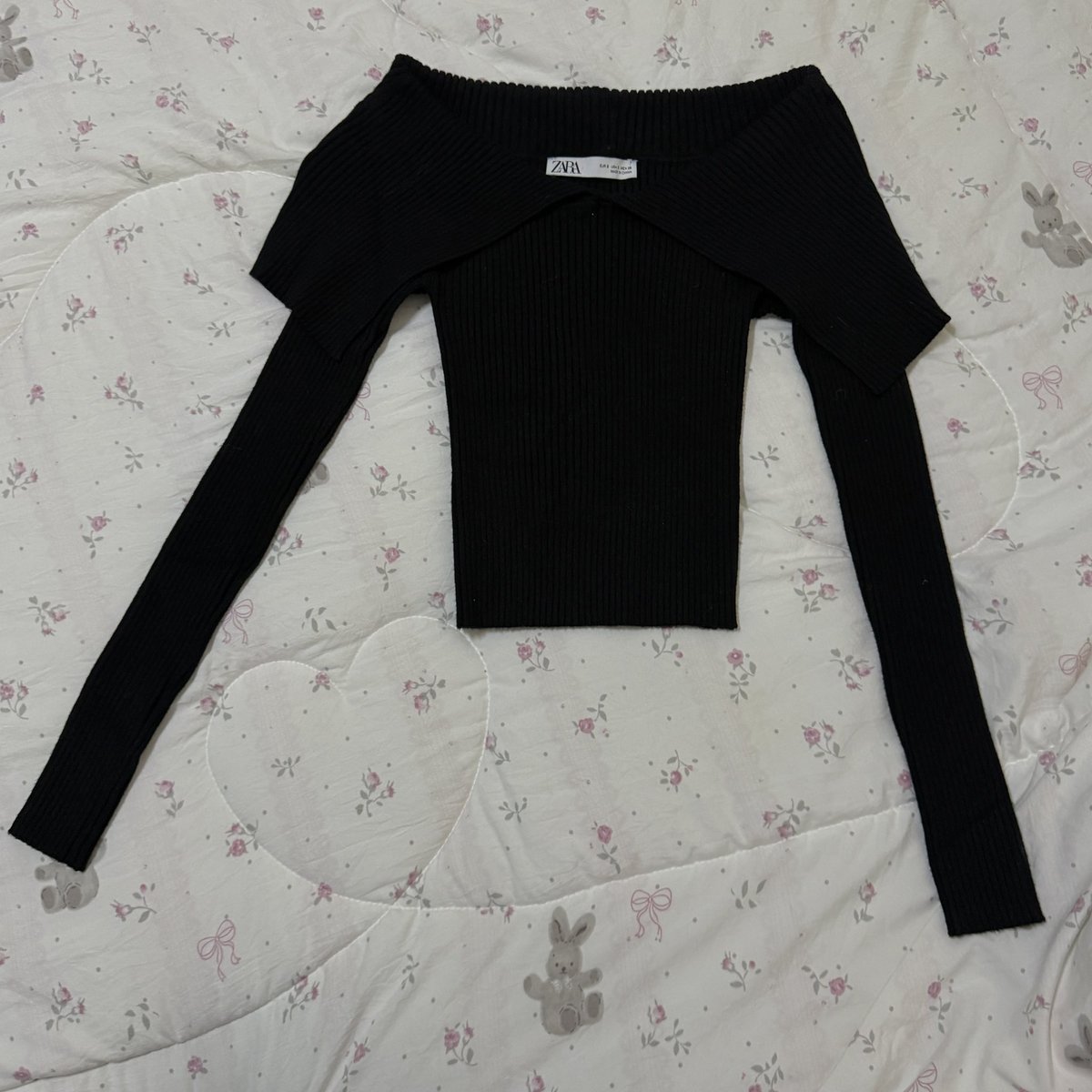 lynsofmyy's tweet photo. ZARA ไหมพรมรัดรูปปาดไหล่.݁ ˖⋆🪽ིིྀ
𓂃 size s 🎀
𓂃 ไม่มีตำหนิ ผ้าดีมากก
100฿ https://t.co/yO5XL3v4ba