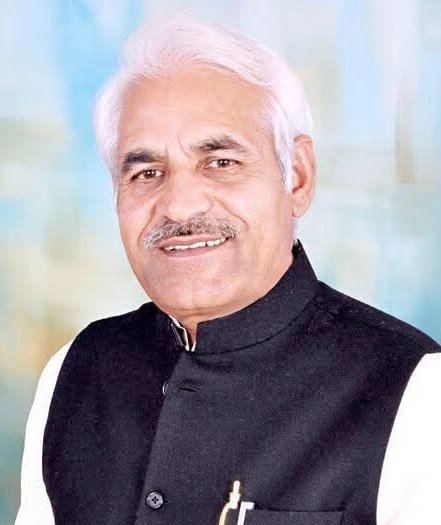 कांग्रेस नेता और विधानसभा में हमारे साथी रहे पूर्व विधायक श्री आनंद कौशिक के निधन का समाचार बेहद दुःखद है। जनसेवा के प्रति उनका समर्पित जीवन और सरल स्वभाव सदा याद किया जाएगा।

दिवंगत आत्मा को भावभीनी श्रद्धांजलि और परिजनों के प्रति गहरी संवेदनाएँ व्यक्त करता हूँ। भगवान् से