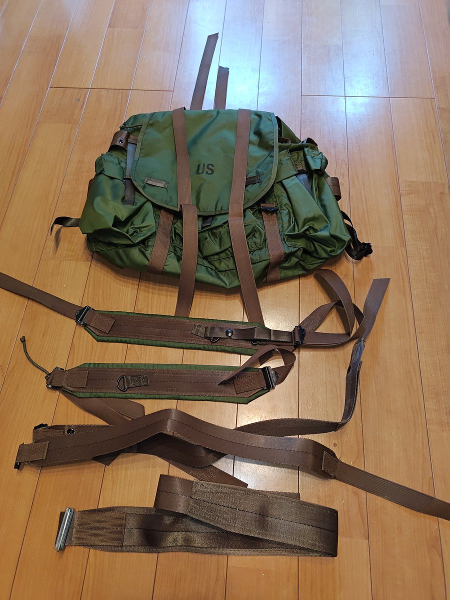 tgou55217's tweet photo. ようやくライトウェイトの組み上げにも着手ナム茶OD大活躍！リックとストラップ類はサイゴンロジ製の精巧レプリカです!　#ナム戦
今日はミリタリー🪖漬けの良い１日でした✨ https://t.co/qKePQHcxGv