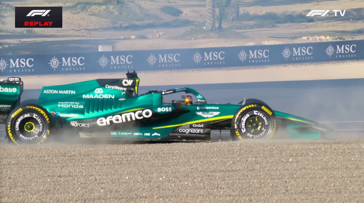 vivof1's tweet image. #F1 🇧🇭 #F1Testing T2 ⏱️ Dia 1:  

🚩Bandera Roja! la primera del dia!

#Stroll detenido... trompo del canadiense en la curva 11 !