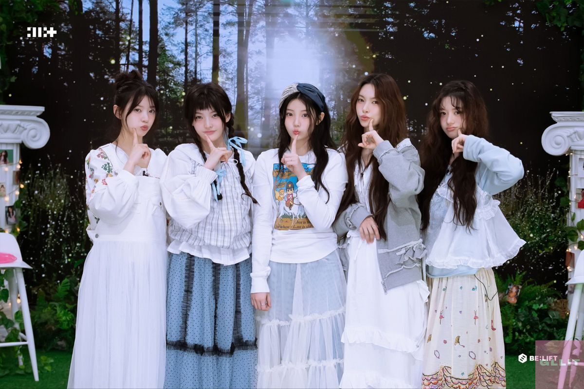 ✨ selamat menunaikan ibadah puasa utk segenap geullis yang merayakan, mohon maaf lahir dan batin dari sender😁😁🤍