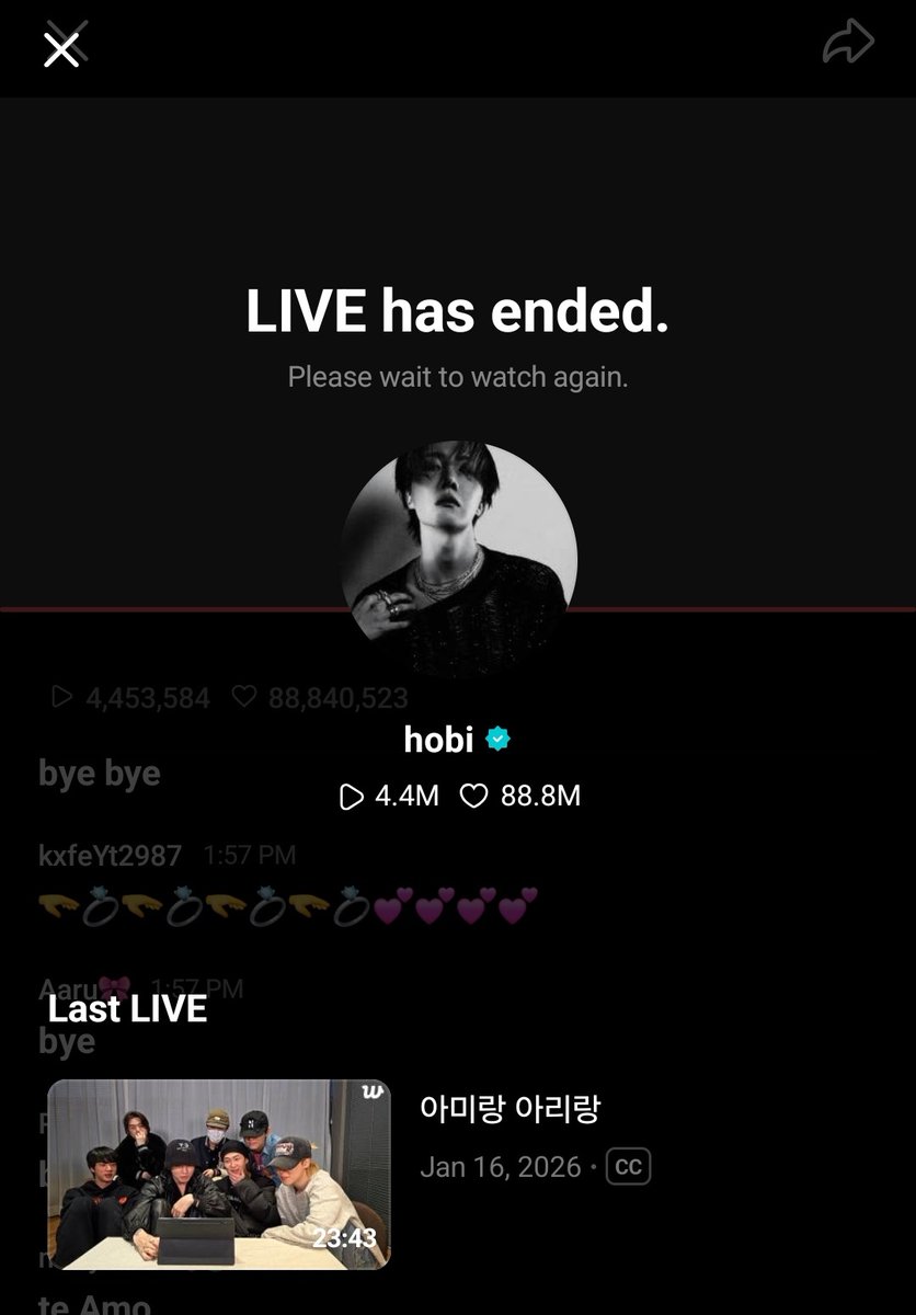 violmemory's tweet image. If you were in the live, post a screenshot🩶
#JHOPE