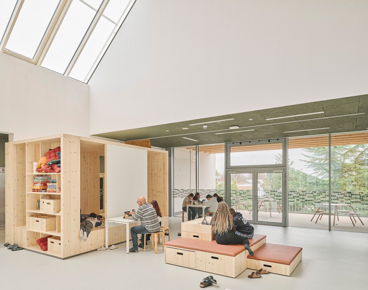 Archello's tweet photo. Designed by Franz&Sue, The School of Possibilities transforms a 1950s structure through timber additions and adaptive reuse.
https://t.co/e9IjRD5RzP
#TimberArchitecture #AdaptiveReuse #LearningSpaces https://t.co/xHRY6tKLMT