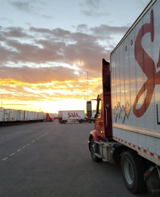 Saia_Inc's tweet photo. The sunrise may be different each day, but our commitment to our people and our purpose never changes! #saialtlfreight https://t.co/VwN13VrVBj