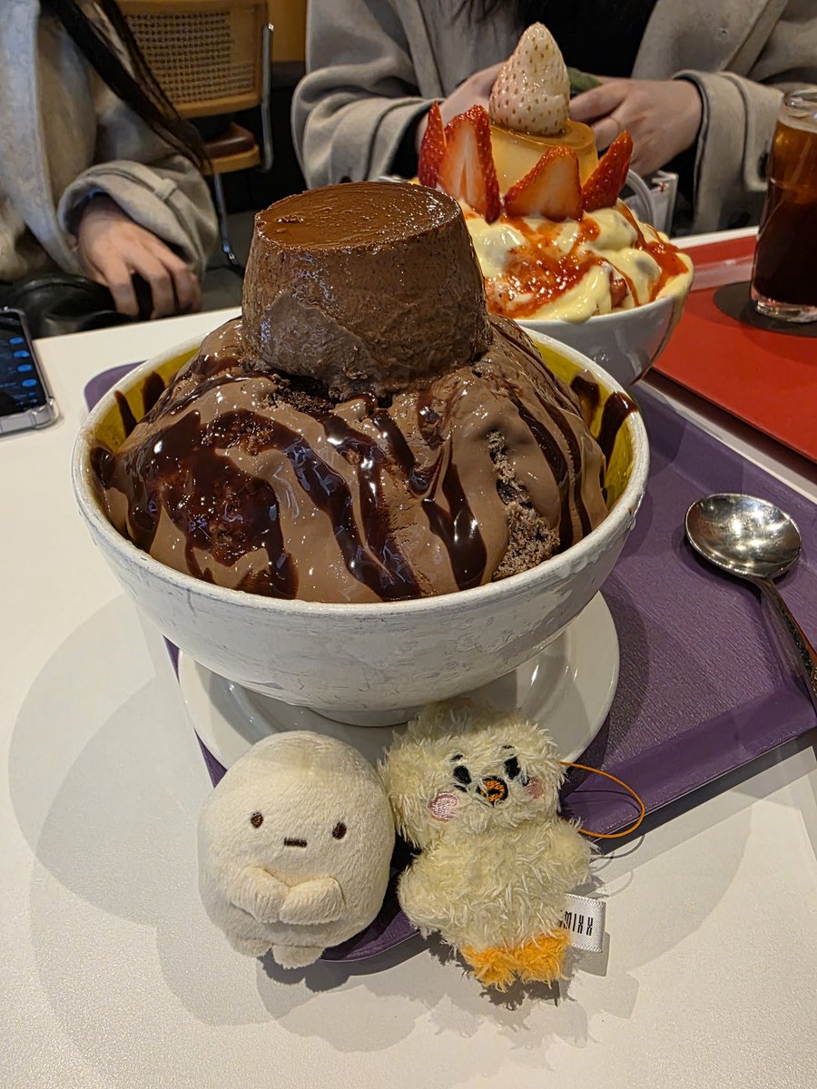 난 이딴 거 찍고 있었는데...