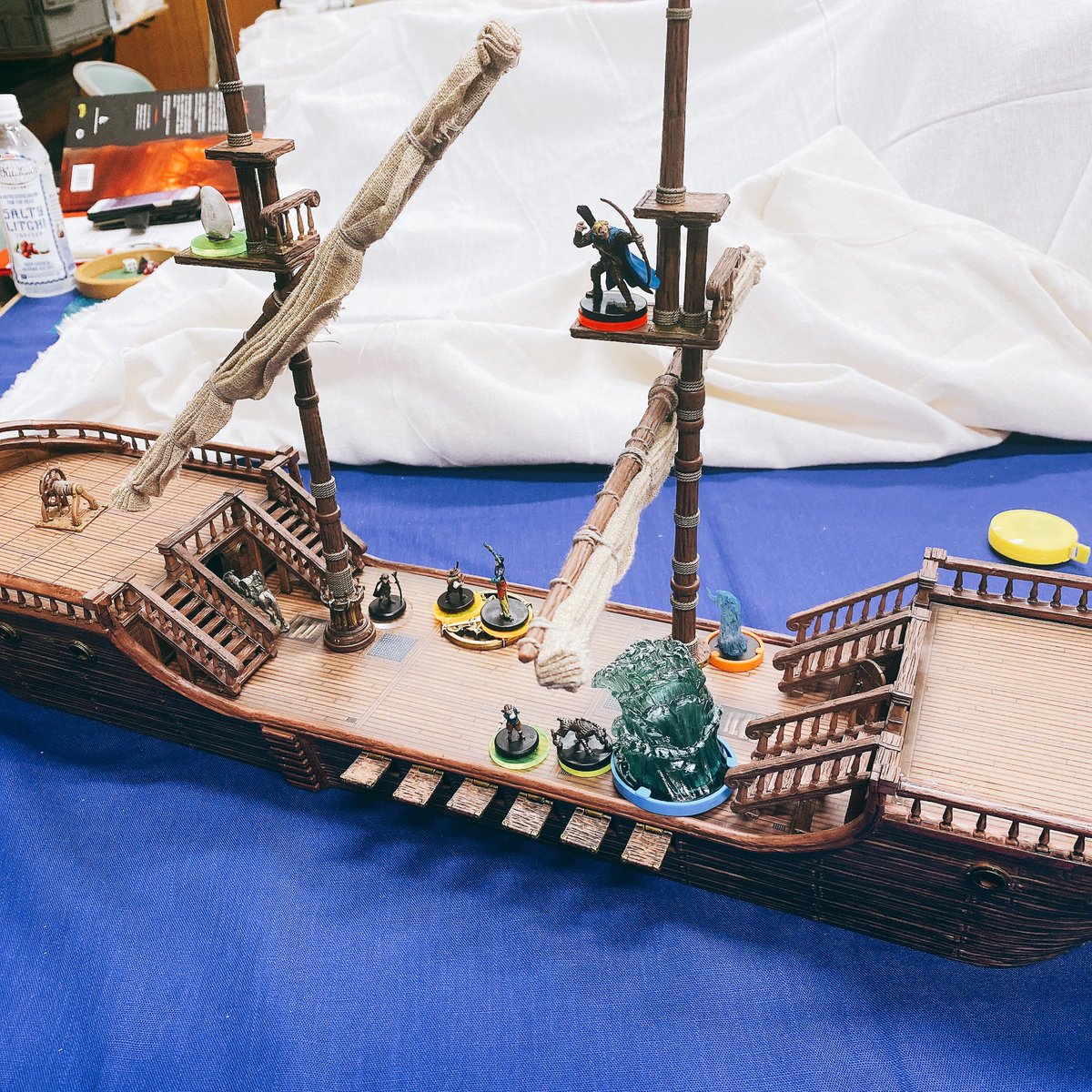 miyakami_00's tweet image. 遭遇テレインが思いつかなかった時に重宝するのがコレw
海上でも河川上でも、何なら3遭遇分くらいやっても無問題よなw
(°∀°)b
#dnd #trpg #terrain