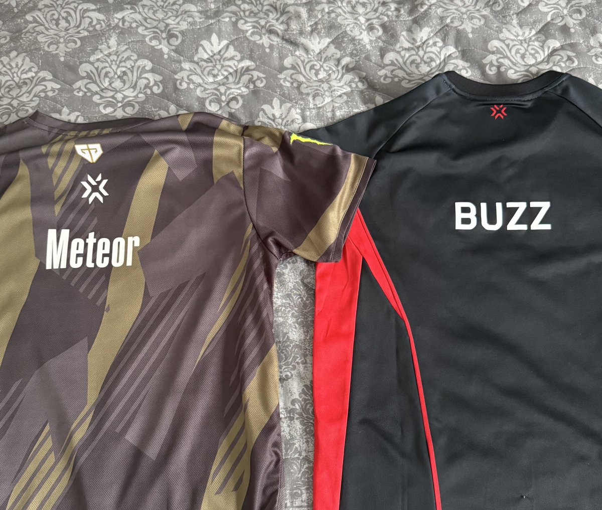 Hello <a href="/Buzz_kr/">BuZz</a> <a href="/Meteorvlrt/">T1 Meteor</a>  ✋