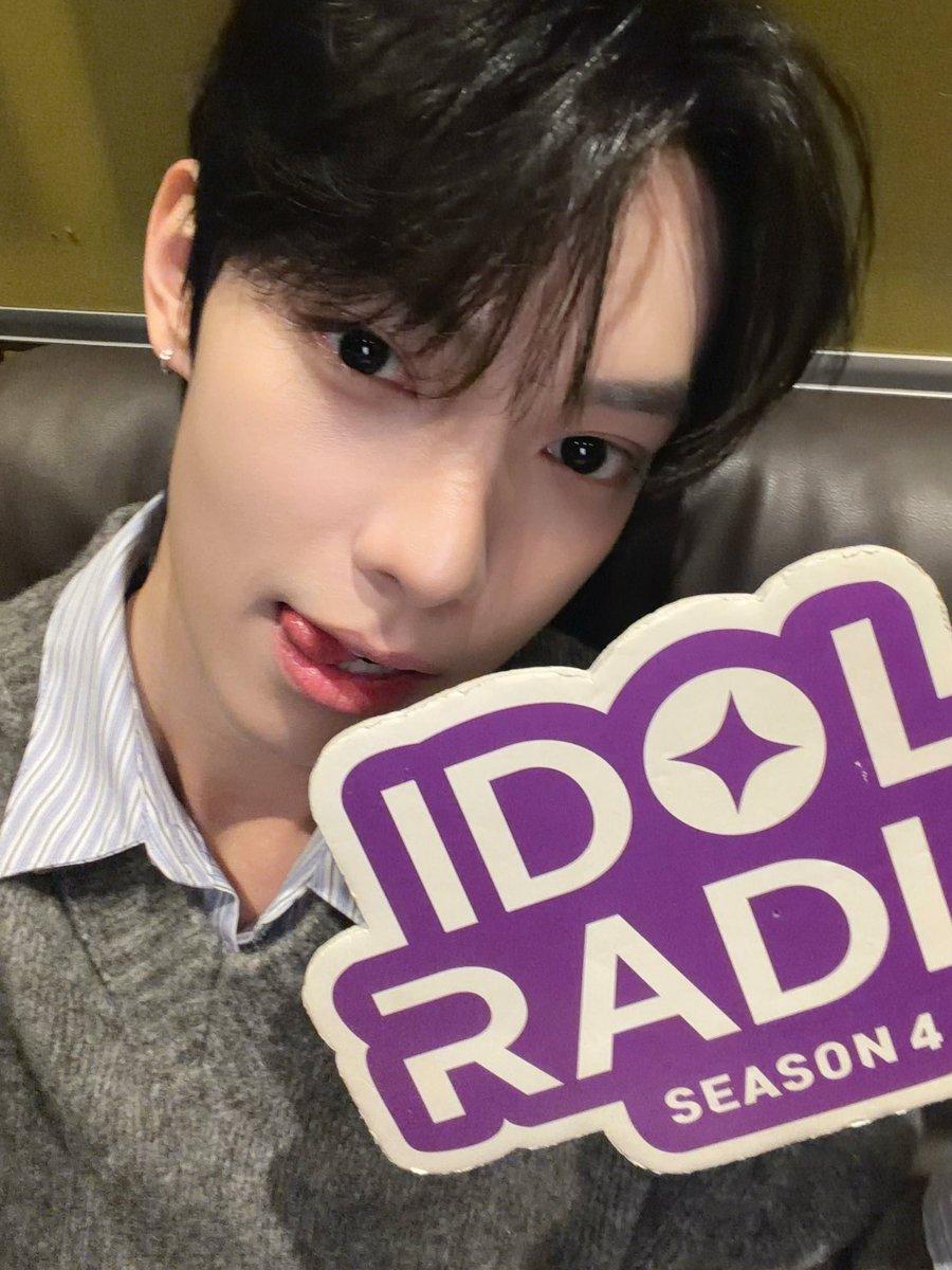 idolradiokorea's tweet photo. https://t.co/KxTdFa5jmV