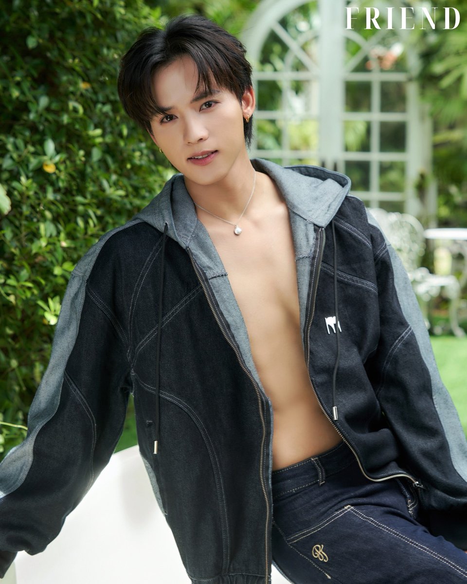 Theupclose's tweet photo. "ฟลุ๊คจ์ พงศภัทร์" อวดลุคคูลโชว์หุ่นเฟิร์ม พร้อมเปิดใจถึงก้าวสำคัญและการเตรียมตัวอย่างหนักเพื่อแฟนคลับ
📍https://t.co/Yqjelrgzma
#FlukePongsapat #ฟลุ๊คจ์พงศภัทร์
#จะให้ไปรักใคร #BetterWithYou #PlayParkTheSeries #รักไม่คาดฝัน #friendmag https://t.co/oezAtj7mNE