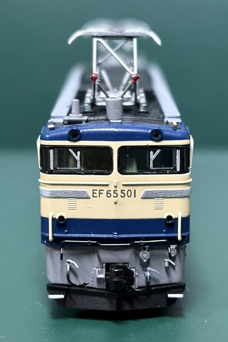 EF65 501(H28 最終全検)が竣工しました。先日発売したTOMIX 7116を