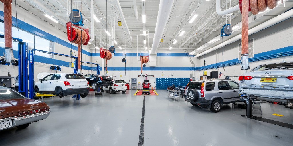 Fanning Howey tweet media