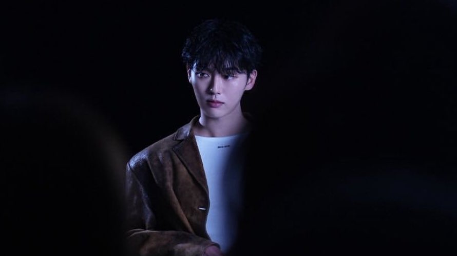 #shse enemies to lovers au in which yeon sieun is south korea’s ice god, and no one could catch up to him, not until ahn suho arrived, sk’s newest and rising ice skating phenom.
