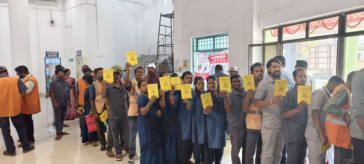 Bada Khana was organized today in Rayagada municipality along with health camps and distribution of health cards to all Sanitation workers in the presence of Collector, PD DUDA, Chairman and EO.