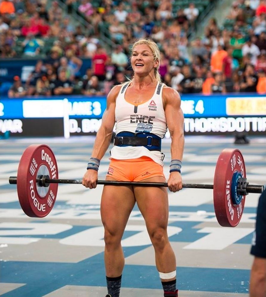 sizeofthings's tweet image. Today’s scale: sweat loss (active day) reaches ~5–10 liters.