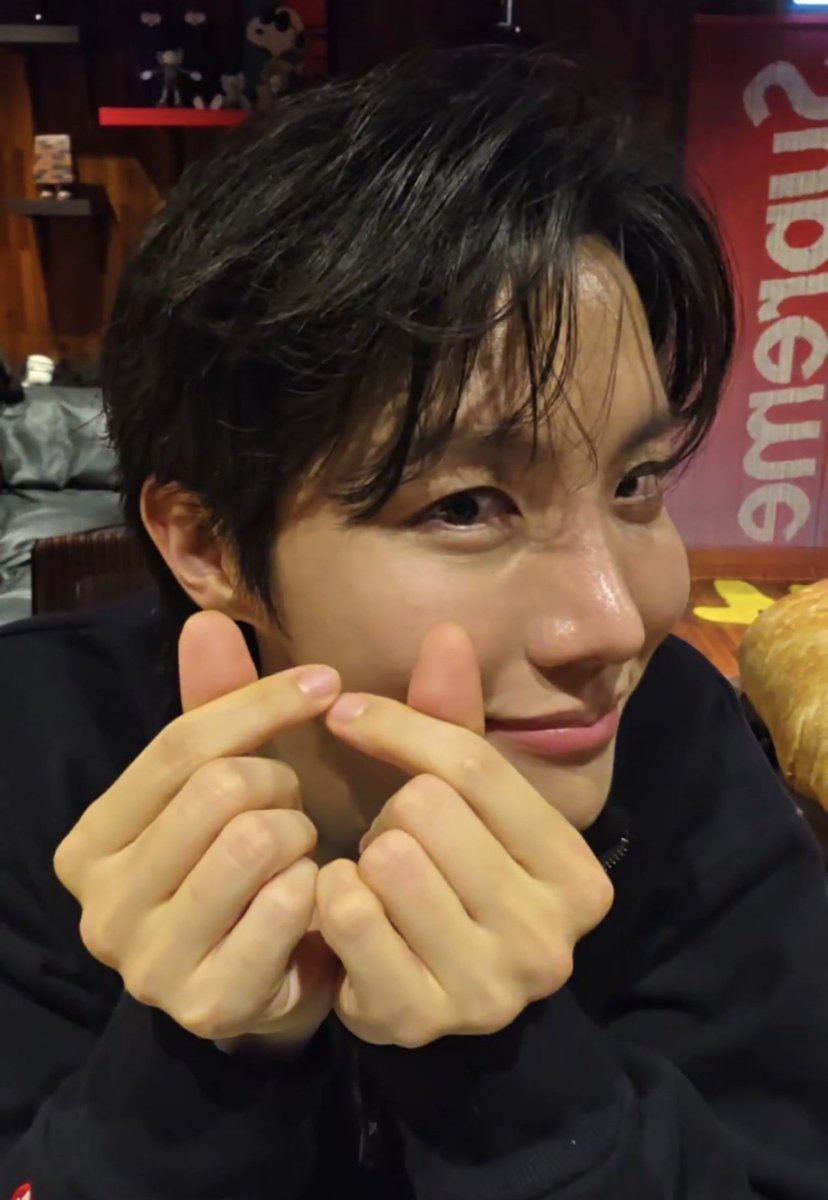 _gomdoriv's tweet photo. cutie https://t.co/gunEcj6TZA