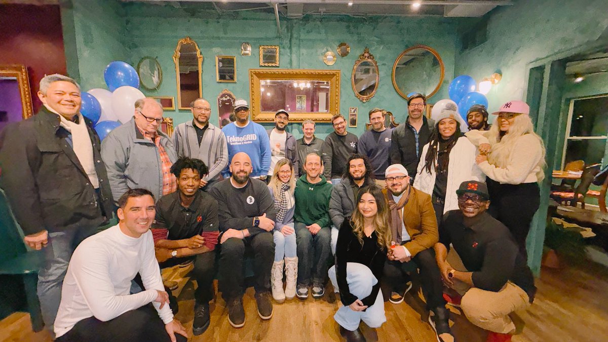 In a world obsessed with platforms, this is what infrastructure looks like.

Builders, operators, hosts, and neighbors in the same room proving that connectivity isn’t just about signal strength, it’s about community strength.

<a href="/helium/">Helium🎈</a>  showed what’s possible when networks are