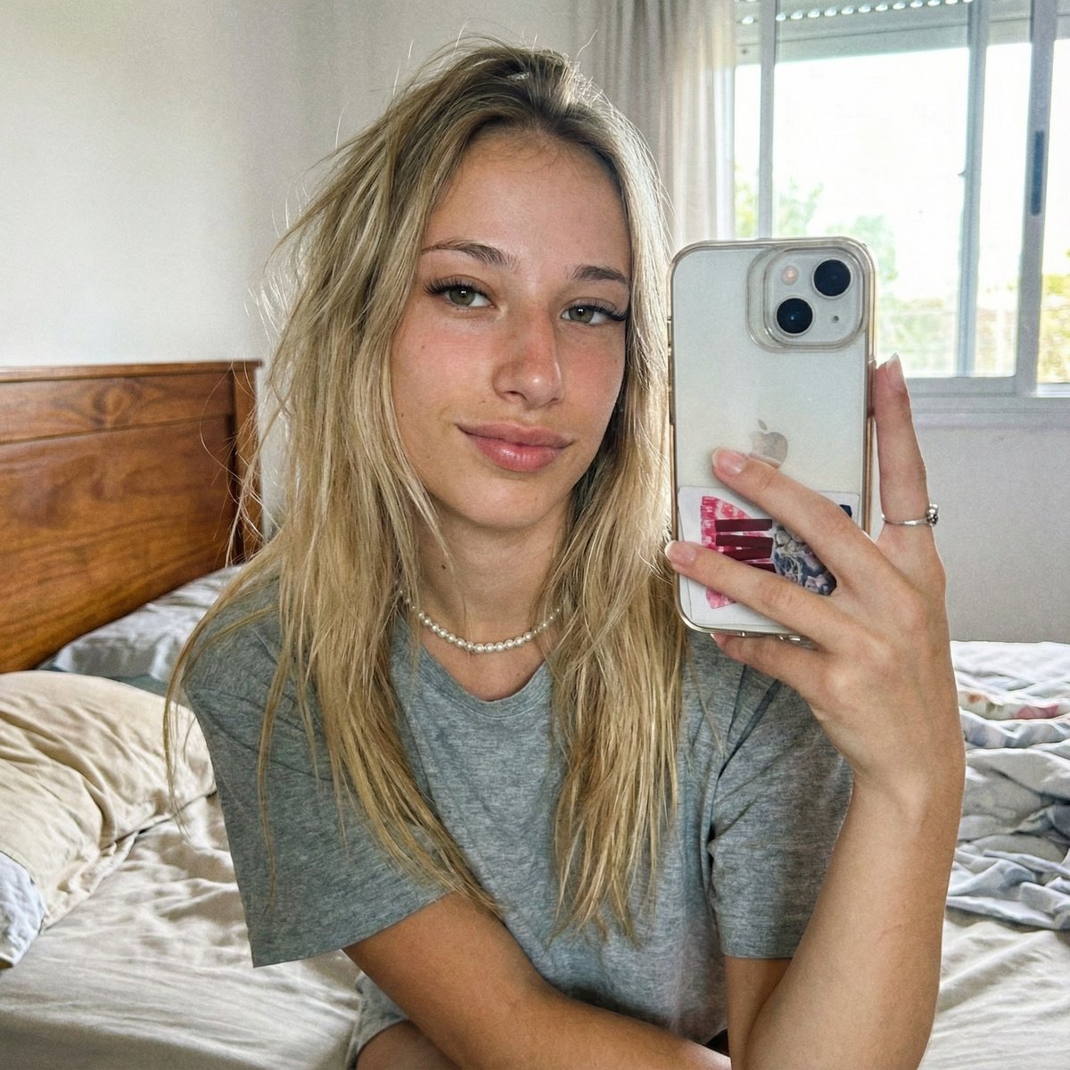 realsofiaeves's tweet image. good morning