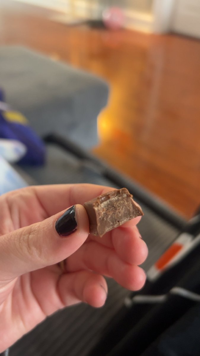 • C H E L S • tweet media