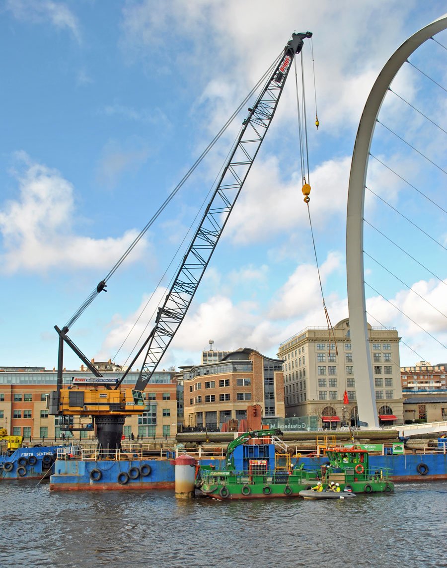 TyneSnapper's tweet photo. #NewcastleUponTyne #Gatehead Removal of the bollards at the Gateshead Millennium Bridge on this day 18th February 2012. https://t.co/P5iZRjIeqY