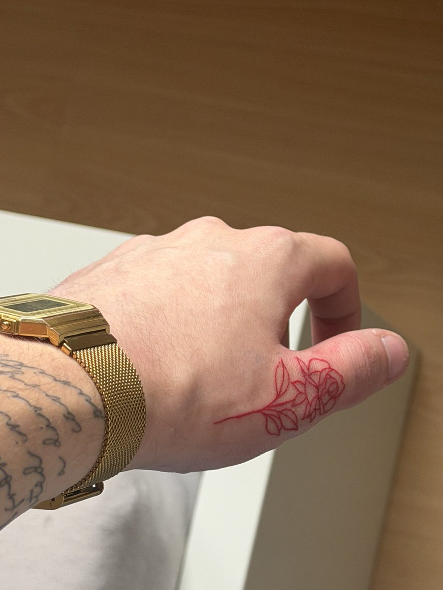 𝒶𝓃𝑔𝑒𝓁𝑜 💛💜 tweet media