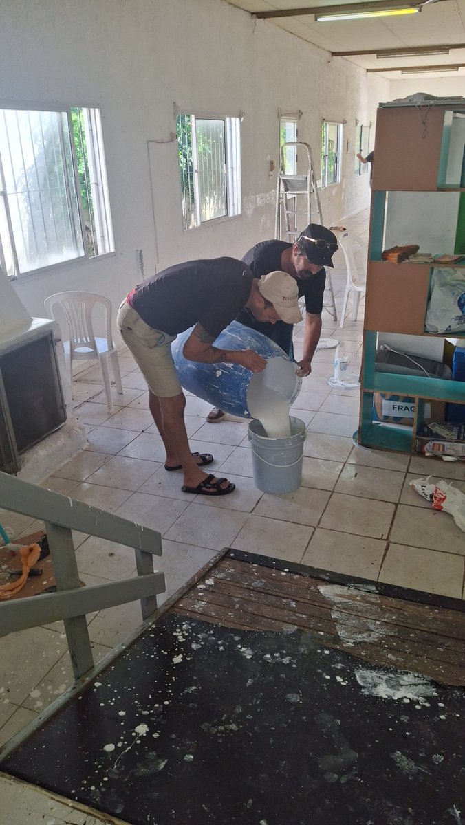 Jornada de pintura en el centro 24hs para personas en situación de calle