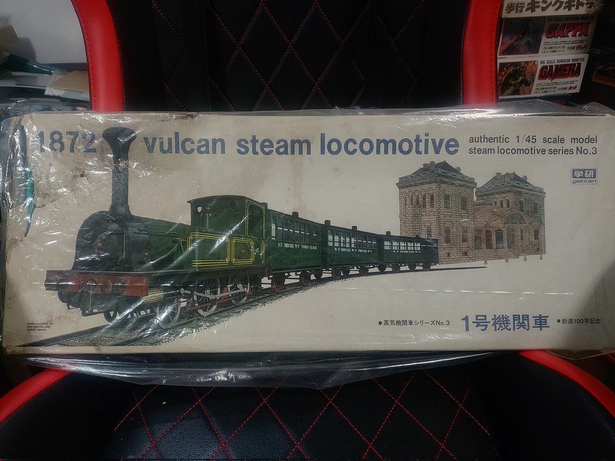 学研の蒸気機関車シリーズのトレビシック号、ロケット号、1号機関車。
学研らしくエディケーショナルなプラモデルです。

#懐かしい廃盤プラモデル出てこいや
#ガンプラジオ
#学研