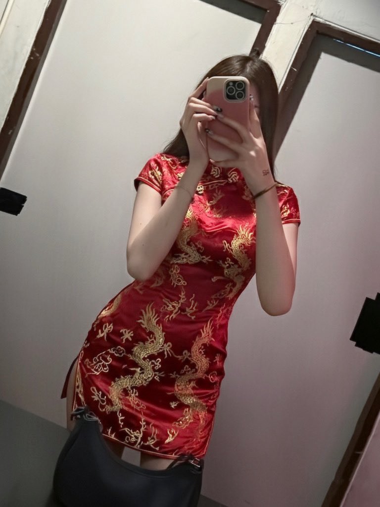 aaahC ttilA tweet media