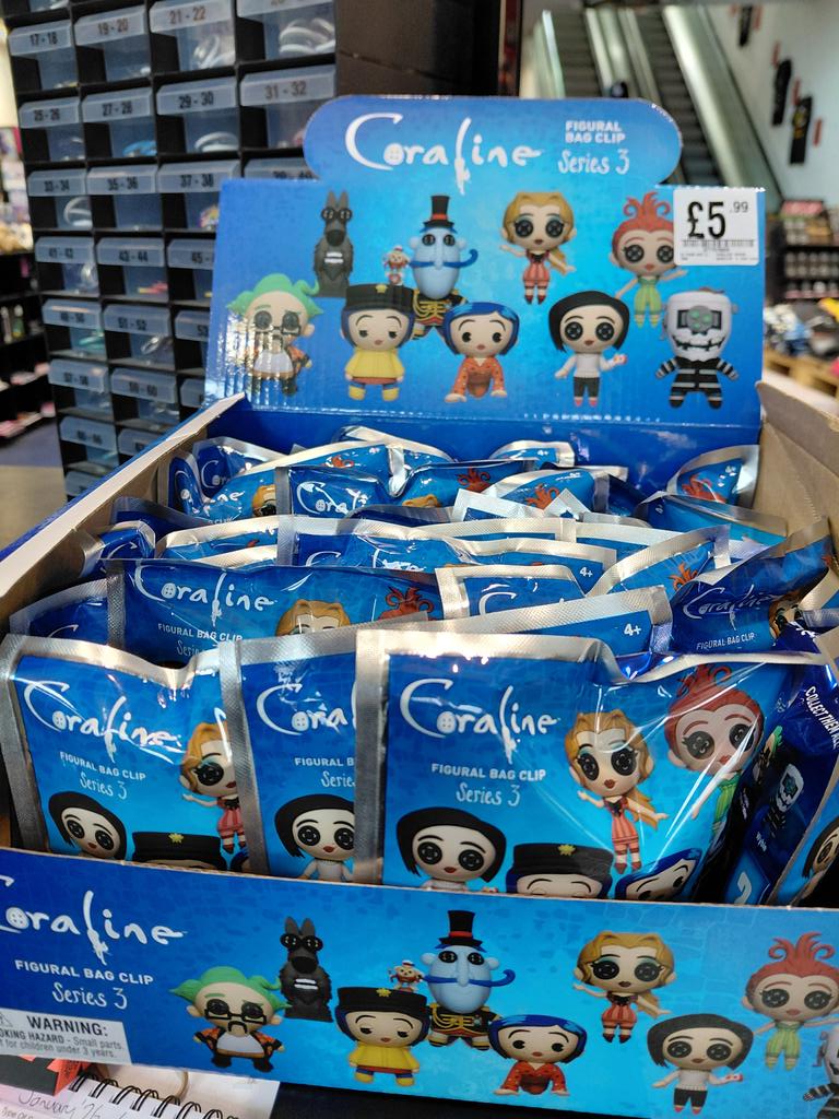 hmvSheffield's tweet image. Back in stock!!! 📣📣📣
#Coraline #bagclips
Series 1 &amp;amp; Series 3
Grab them whilst stock lasts! 
#Collectables #figures #PopCulture
🛍🎒😍👍