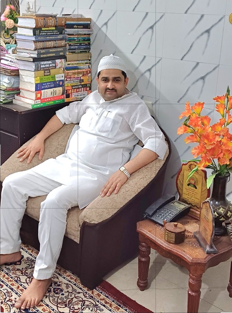 DrZafarullahJMI's tweet photo. 🌙 रमज़ान मुबारक!
यह पाक महीना हम सबके लिए रहमत, बरकत और मग़फ़िरत का ज़रिया बने।
अल्लाह हम सबकी दुआओं को क़ुबूल फ़रमाए। 🤲✨
#रमजान #ramzanmubarak
#ramzanmubarak2026
#ramzankareem
#ramzanspecial
#ramzanstatus
#Ramadan
#Ramzan https://t.co/HANFZSAVQV