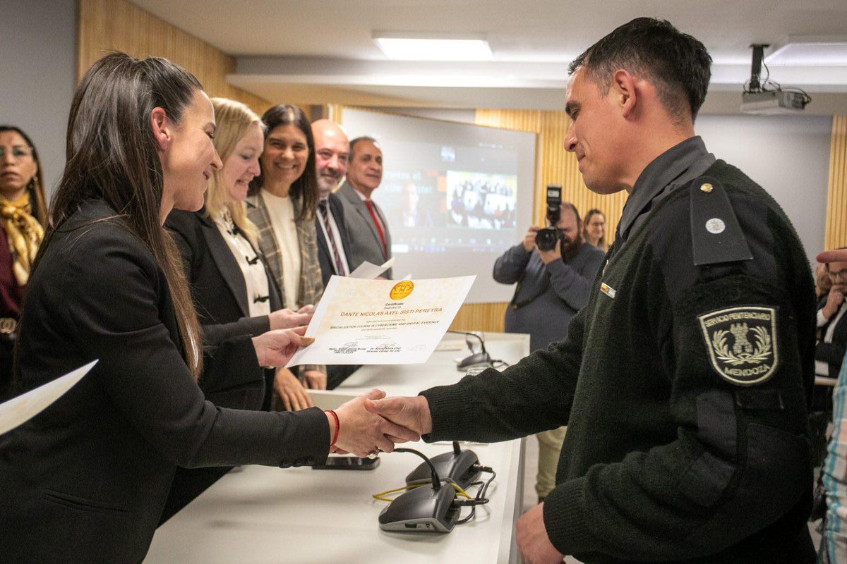 Ante el aumento de los ciberdelitos, Mendoza lanza la tercera edición del curso en Ciberdelitos y Evidencia Digital acortar.link/zP7OFk